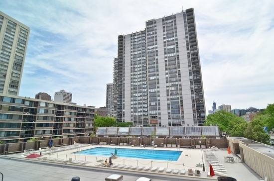 1560 N SANDBURG Terrace Unit: 2506J