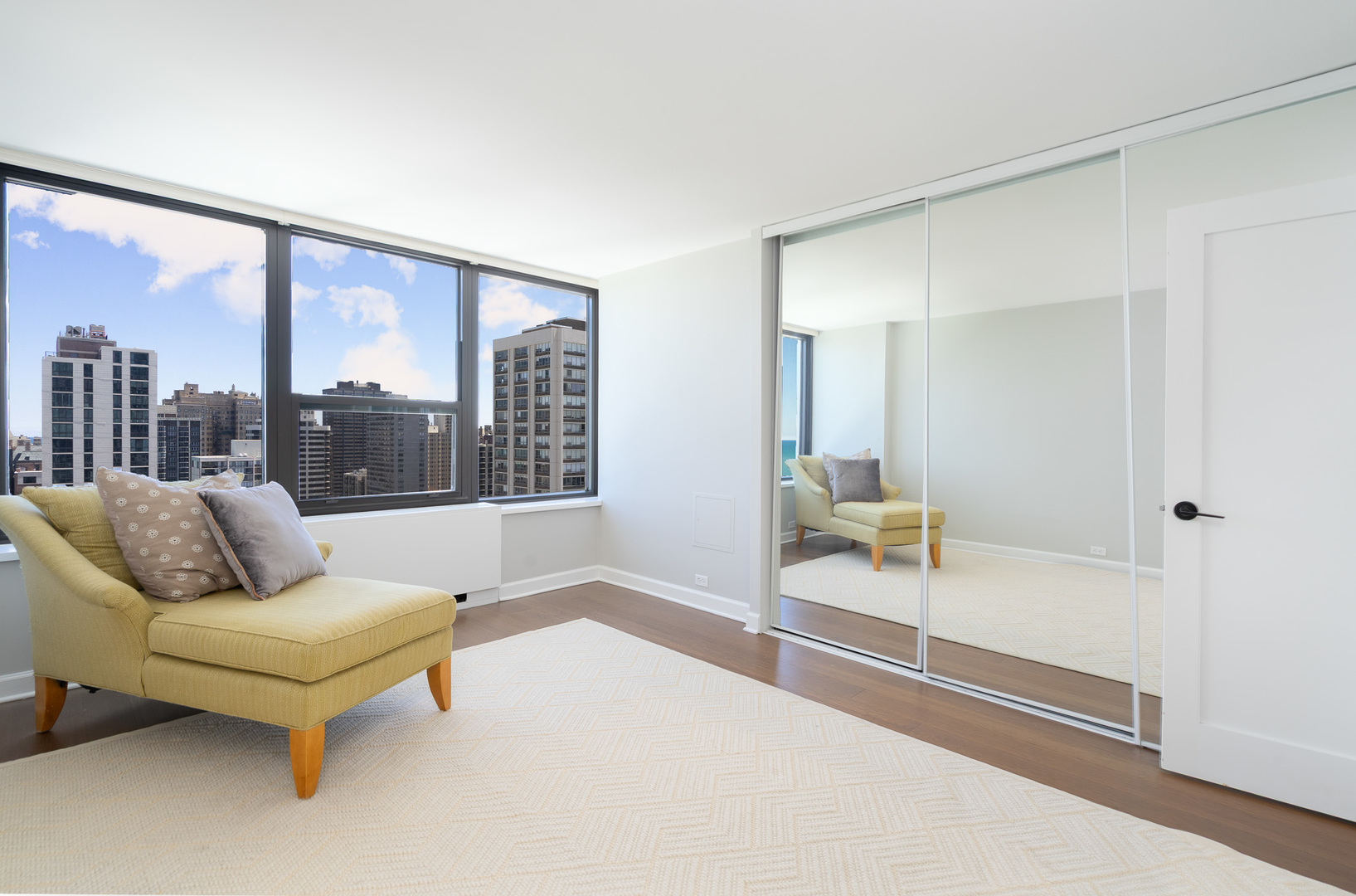 1560 N SANDBURG Terrace Unit: 2506J