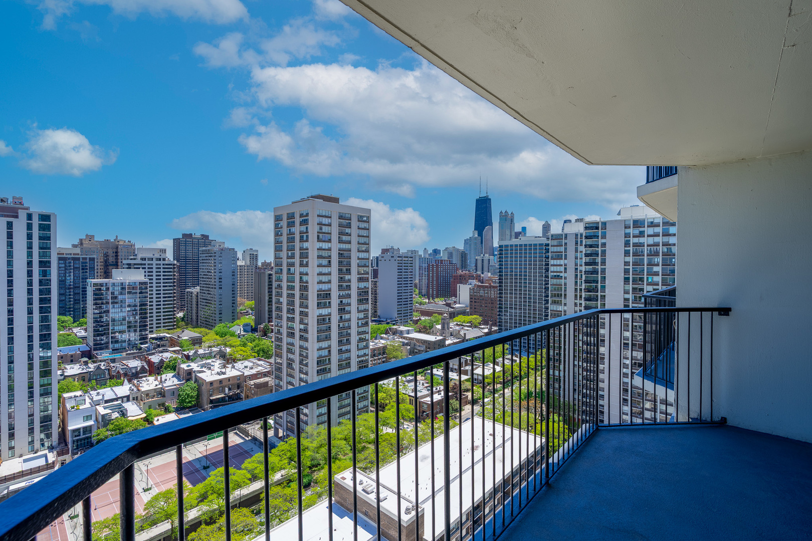 1560 N SANDBURG Terrace Unit: 2506J