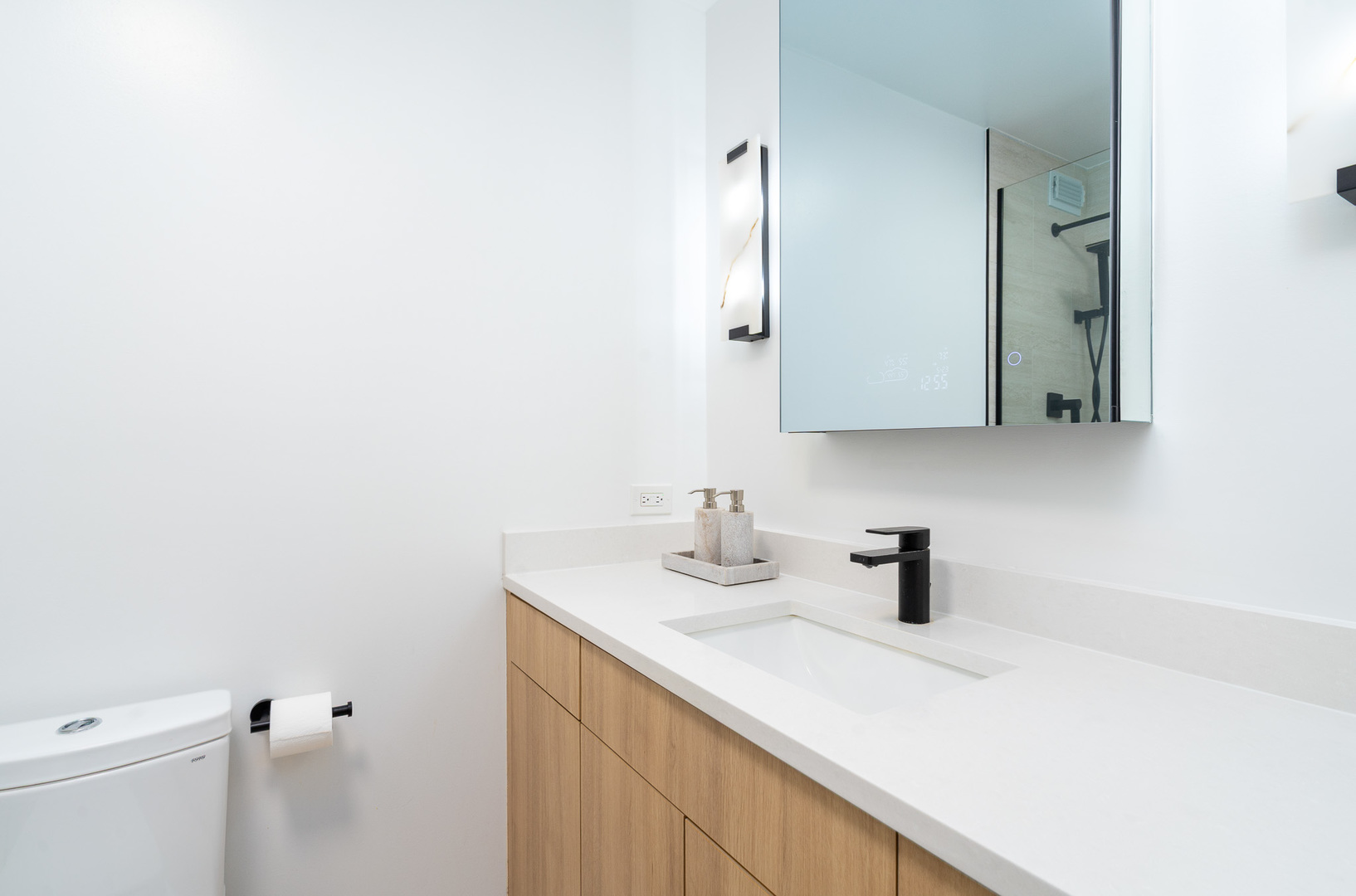 1560 N SANDBURG Terrace Unit: 2506J