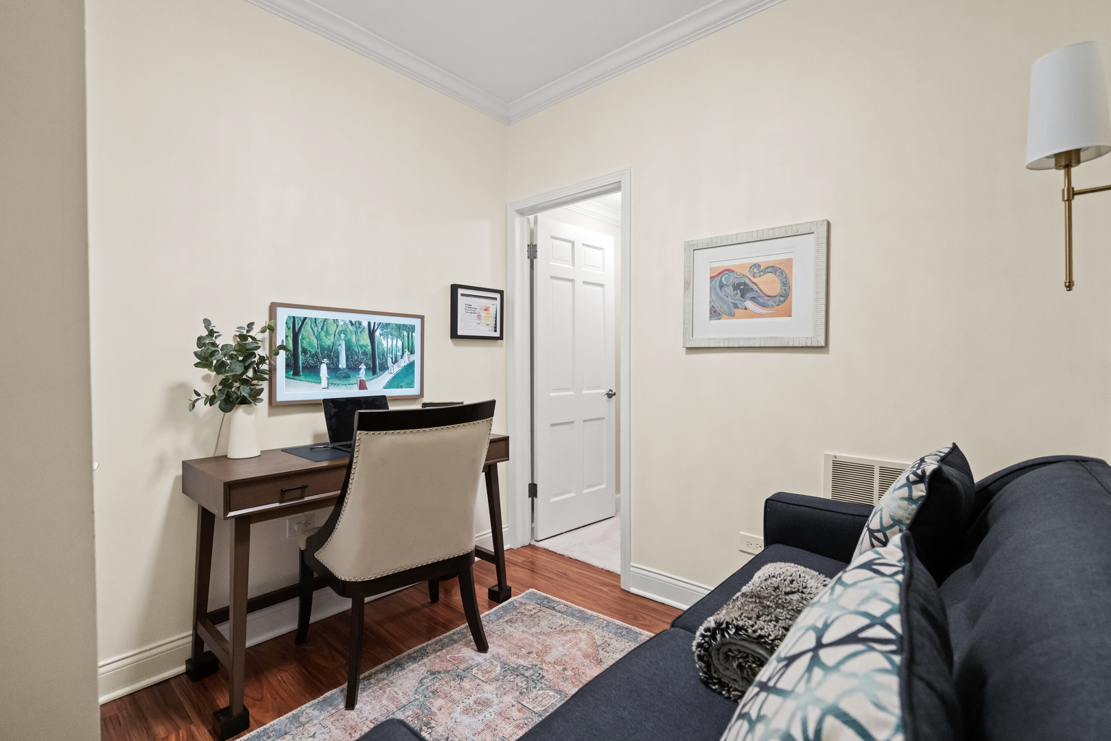 3037 N Racine Avenue Unit: 1