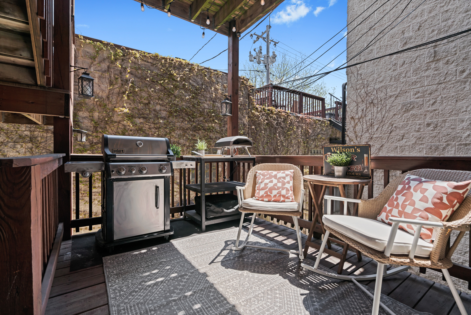 3037 N Racine Avenue Unit: 1