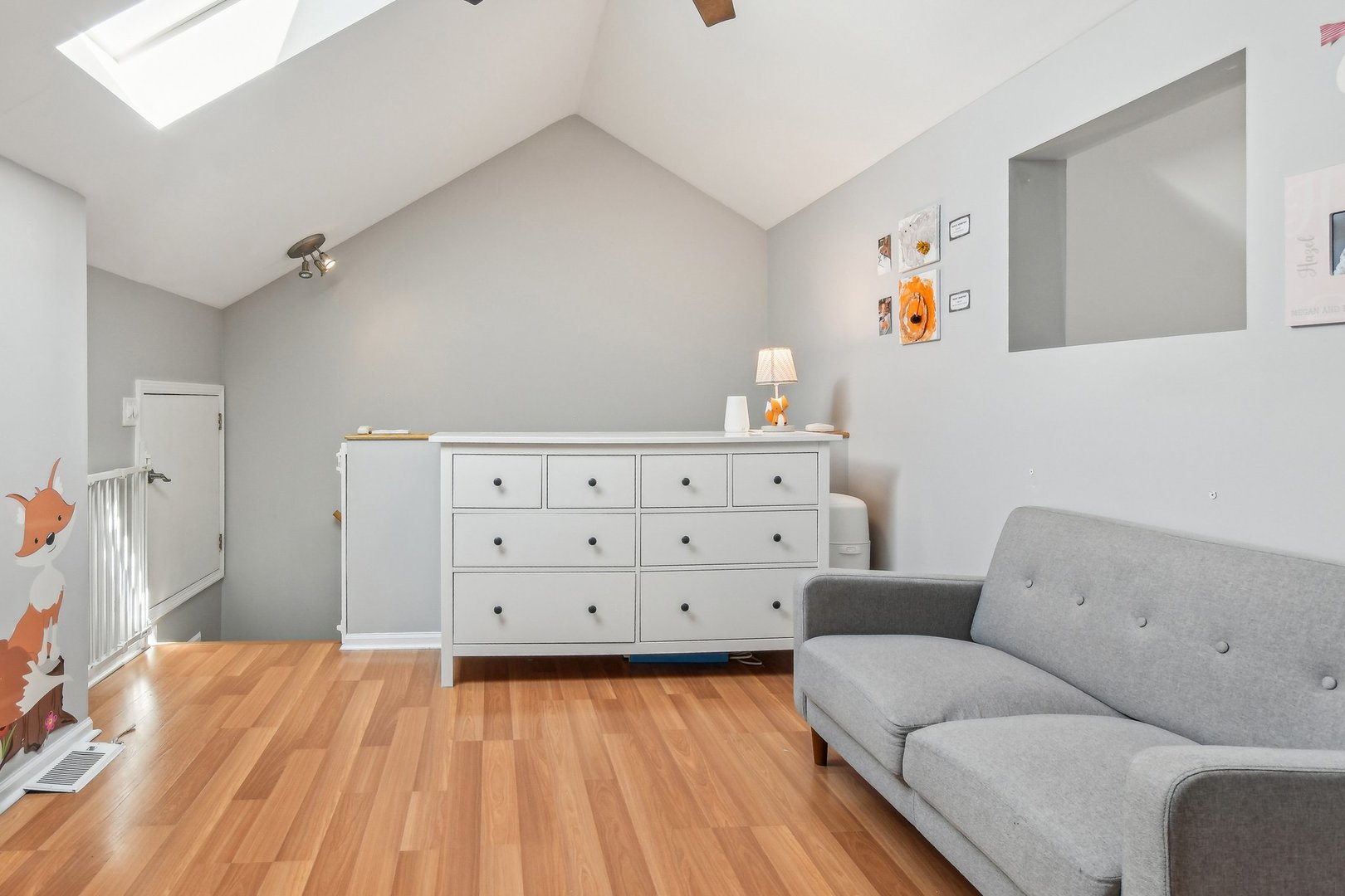 1152 W School Street Unit: 1152