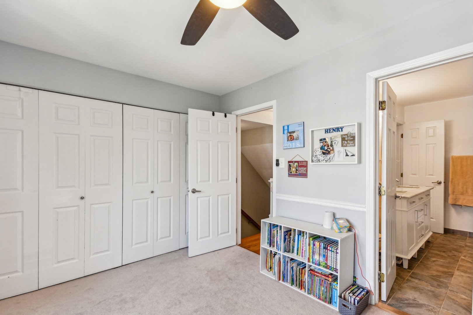 1152 W School Street Unit: 1152