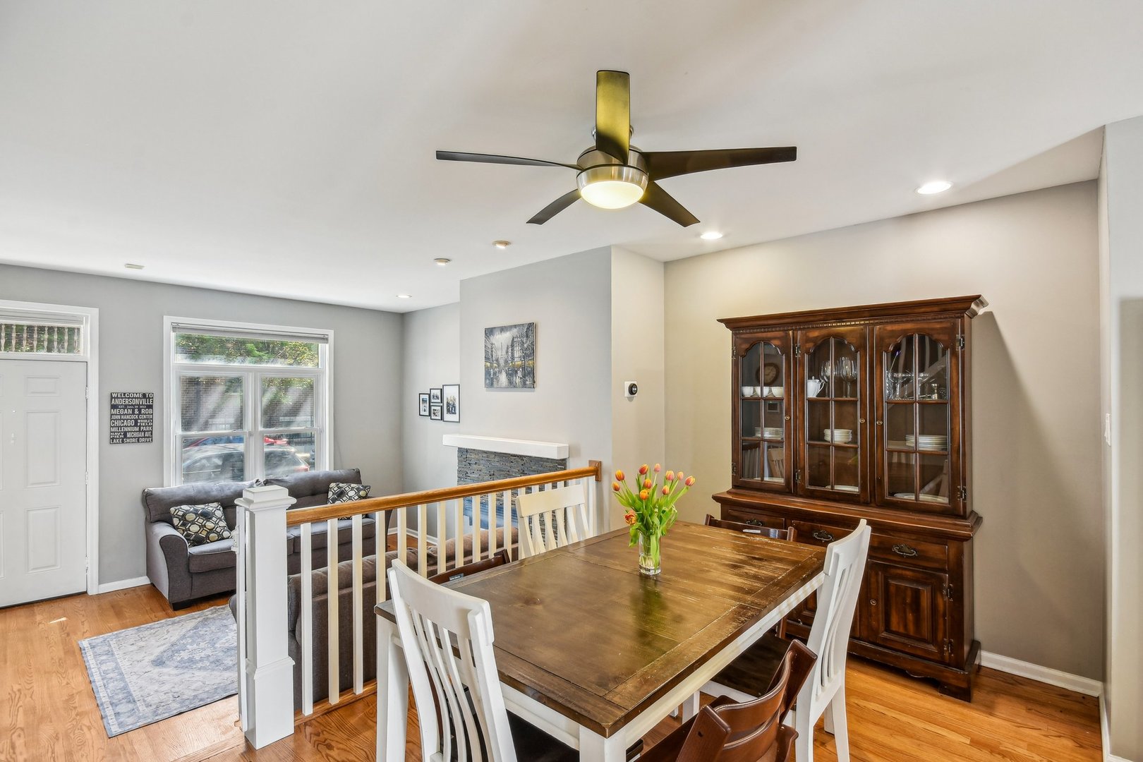 1152 W School Street Unit: 1152