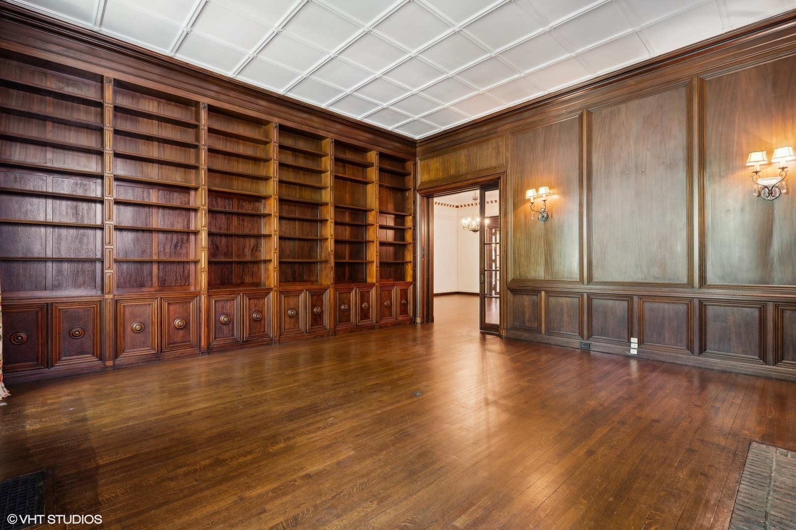 325 W Wellington Avenue