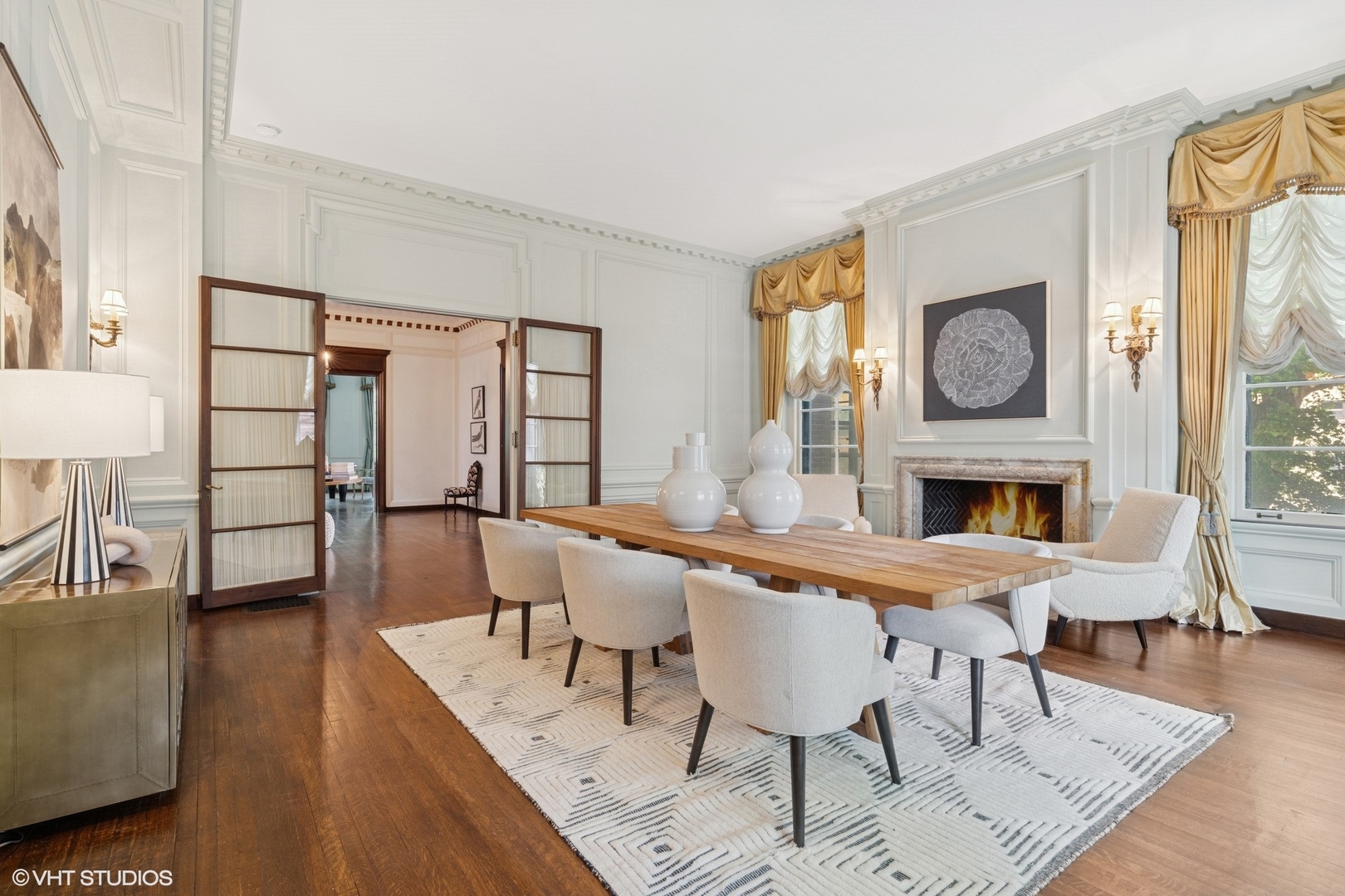 325 W Wellington Avenue