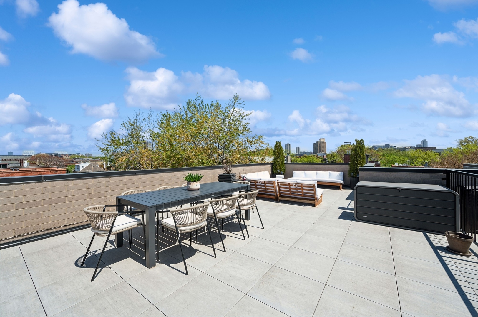 3219 N Seminary Avenue Unit: 3N