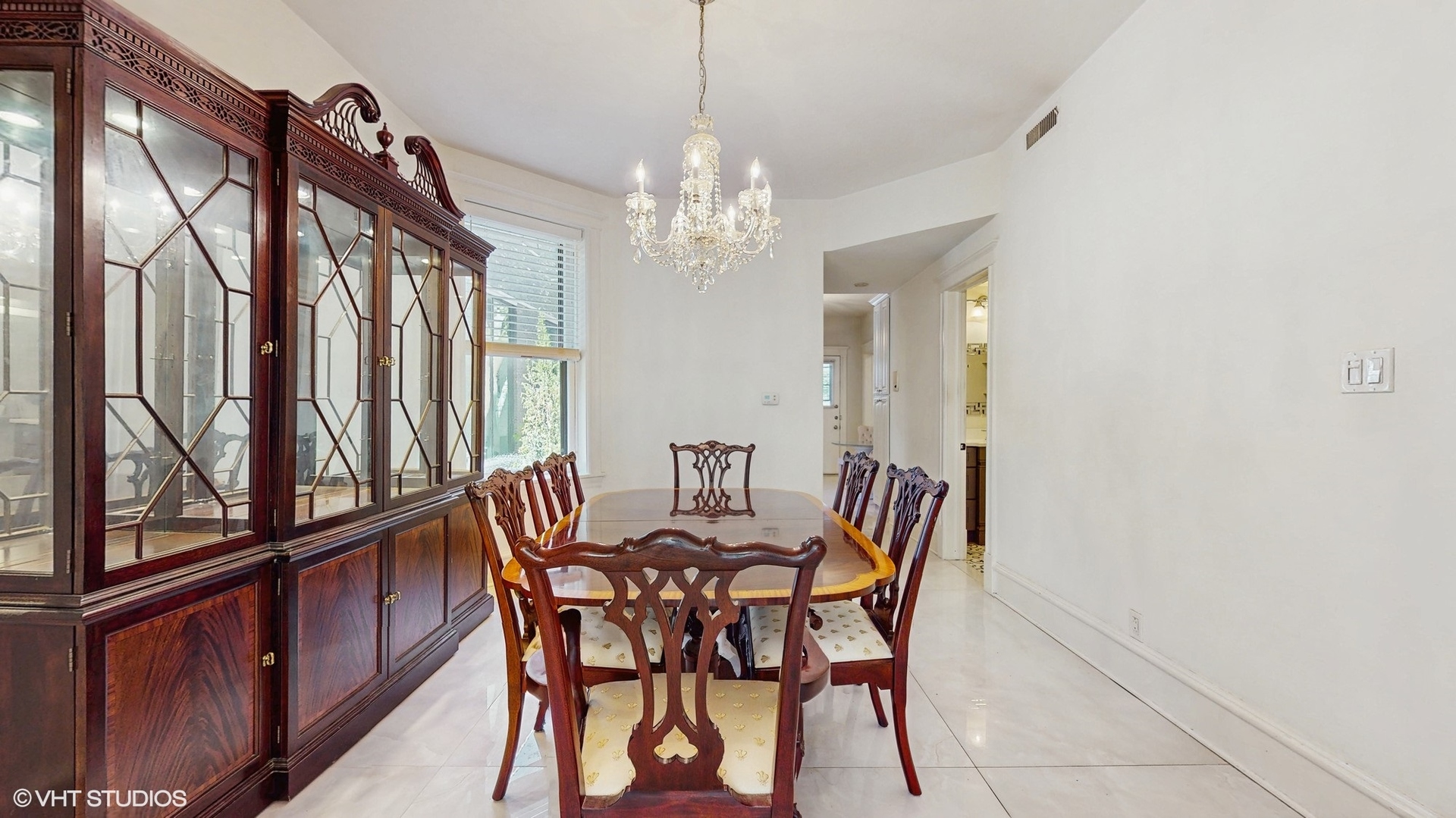 1944 N Seminary Avenue Unit: 1