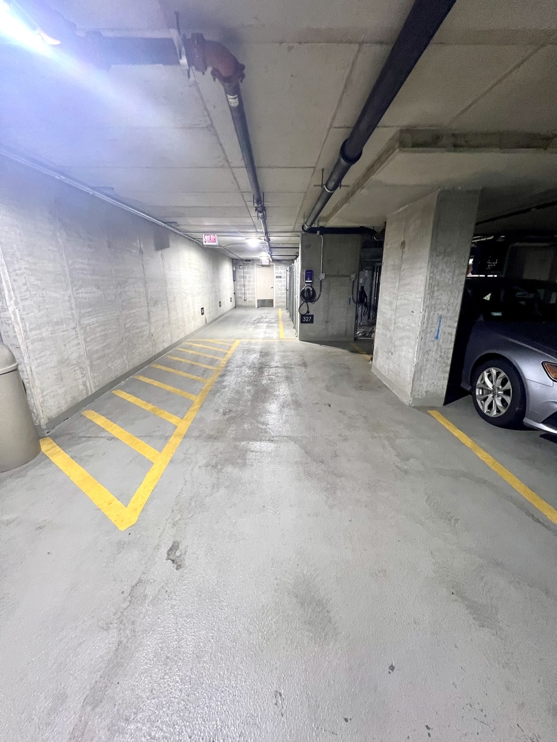 600 N LAKE SHORE Drive Unit: 4608