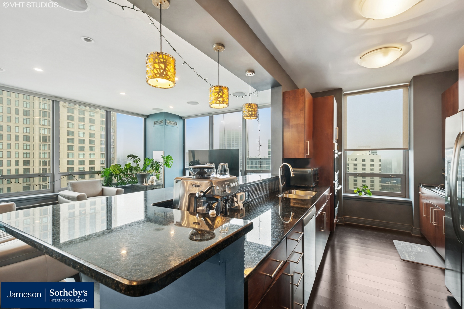 600 N LAKE SHORE Drive Unit: 4608