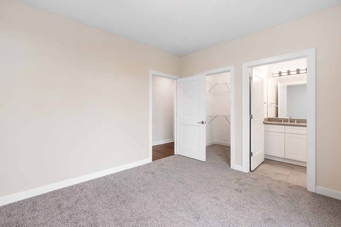 440 Green Bay Road Unit: 608