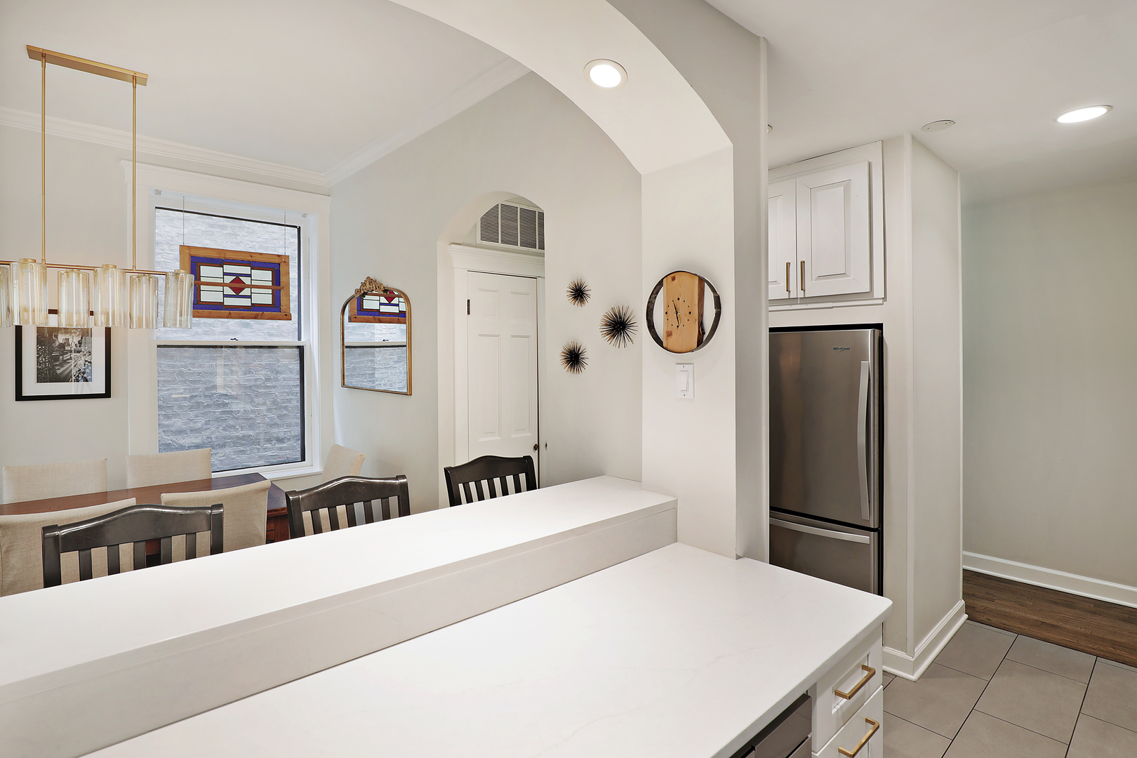 2230 N Kenmore Avenue Unit: 2