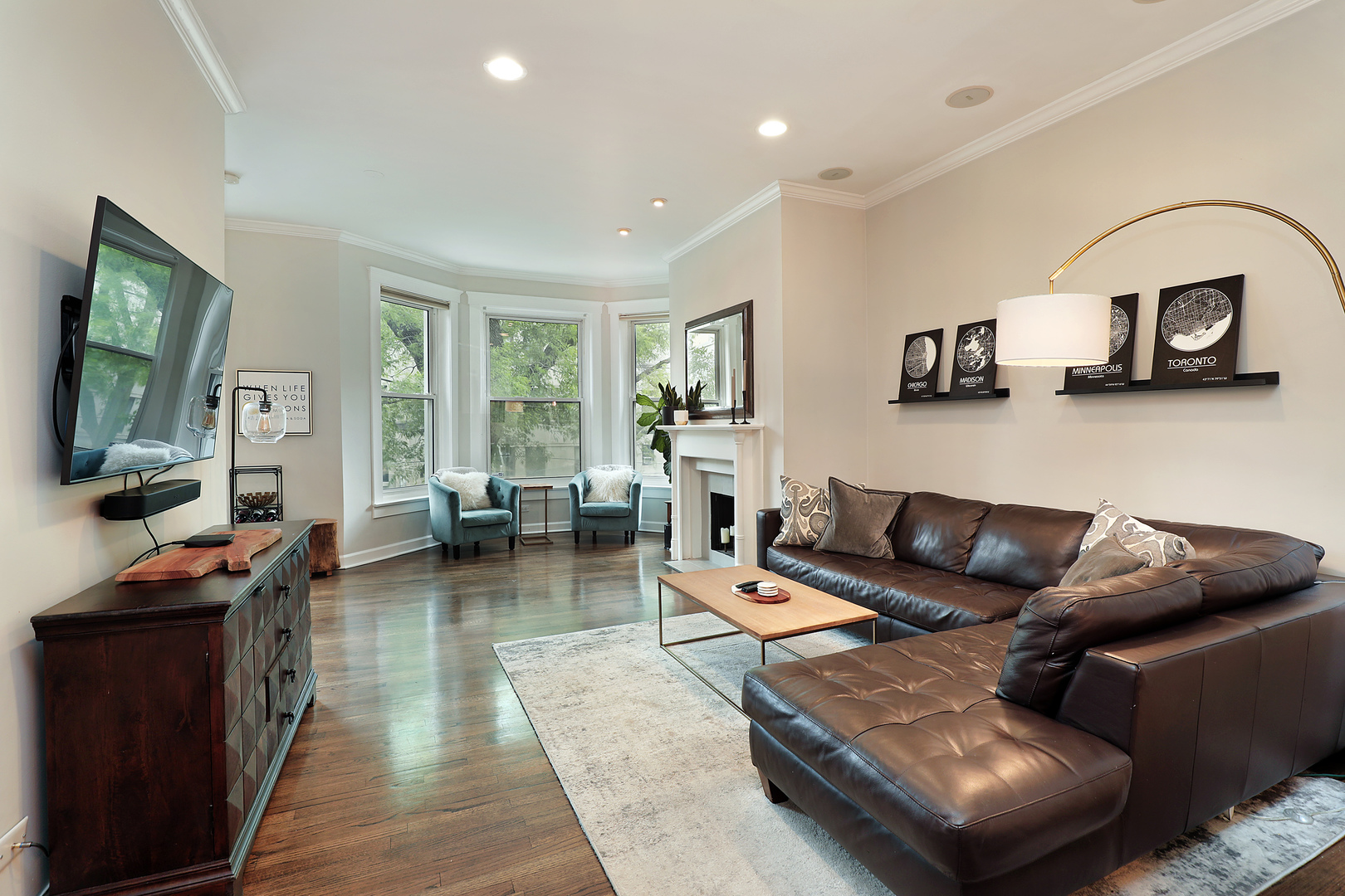 2230 N Kenmore Avenue Unit: 2