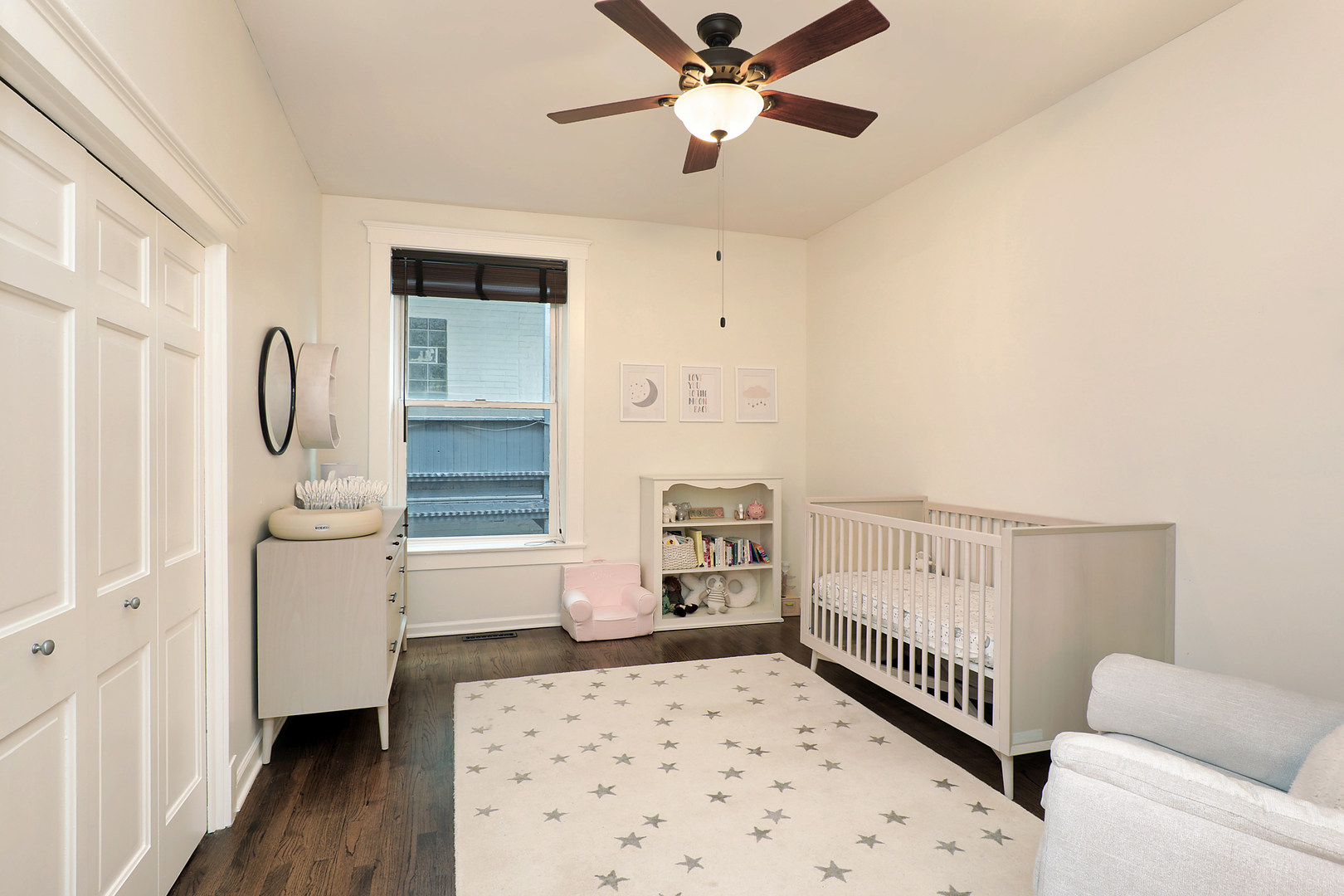 2230 N Kenmore Avenue Unit: 2