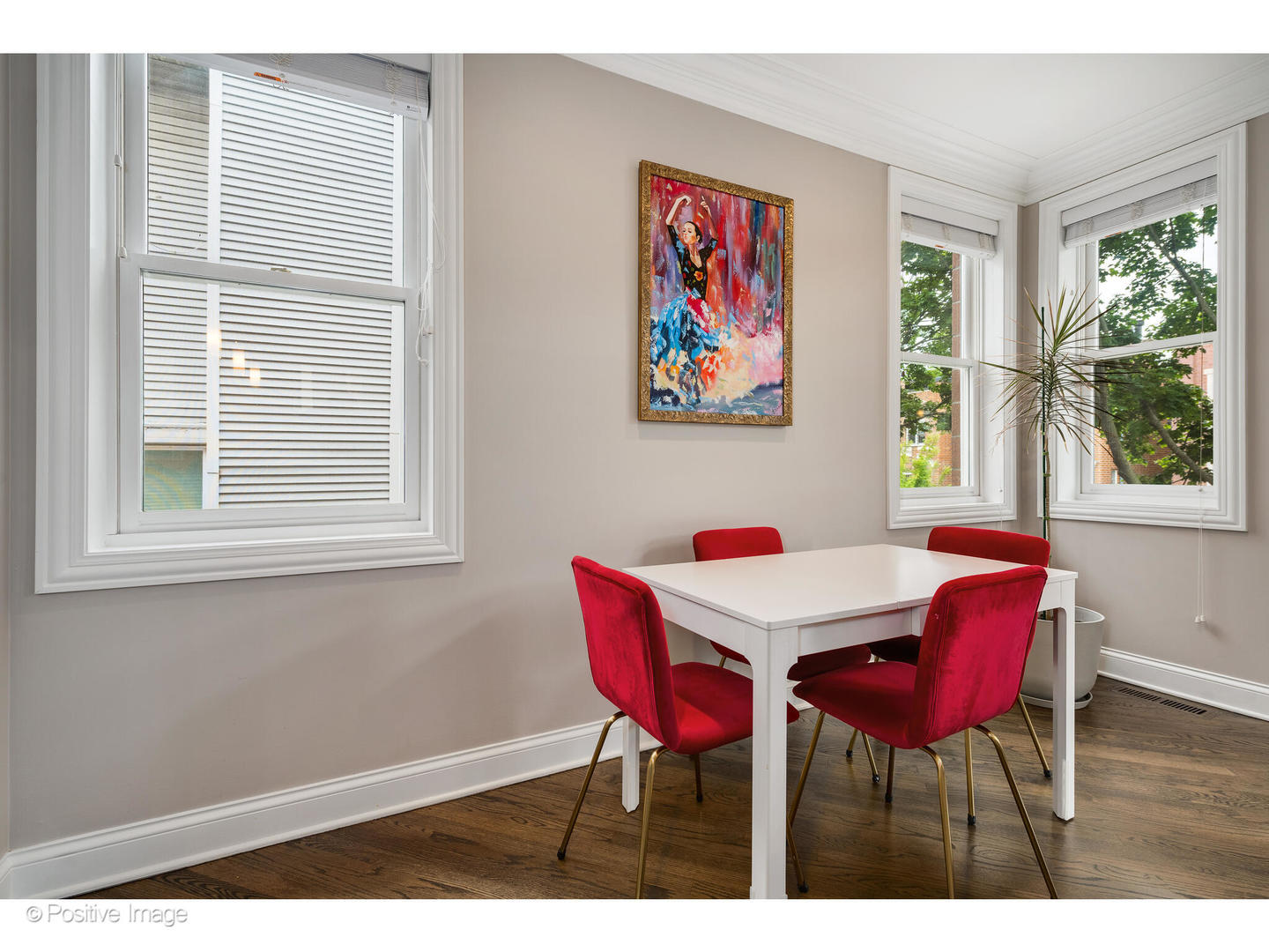 3918 N Greenview Avenue Unit: 2E