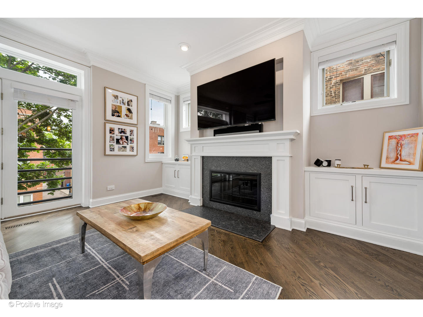 3918 N Greenview Avenue Unit: 2E