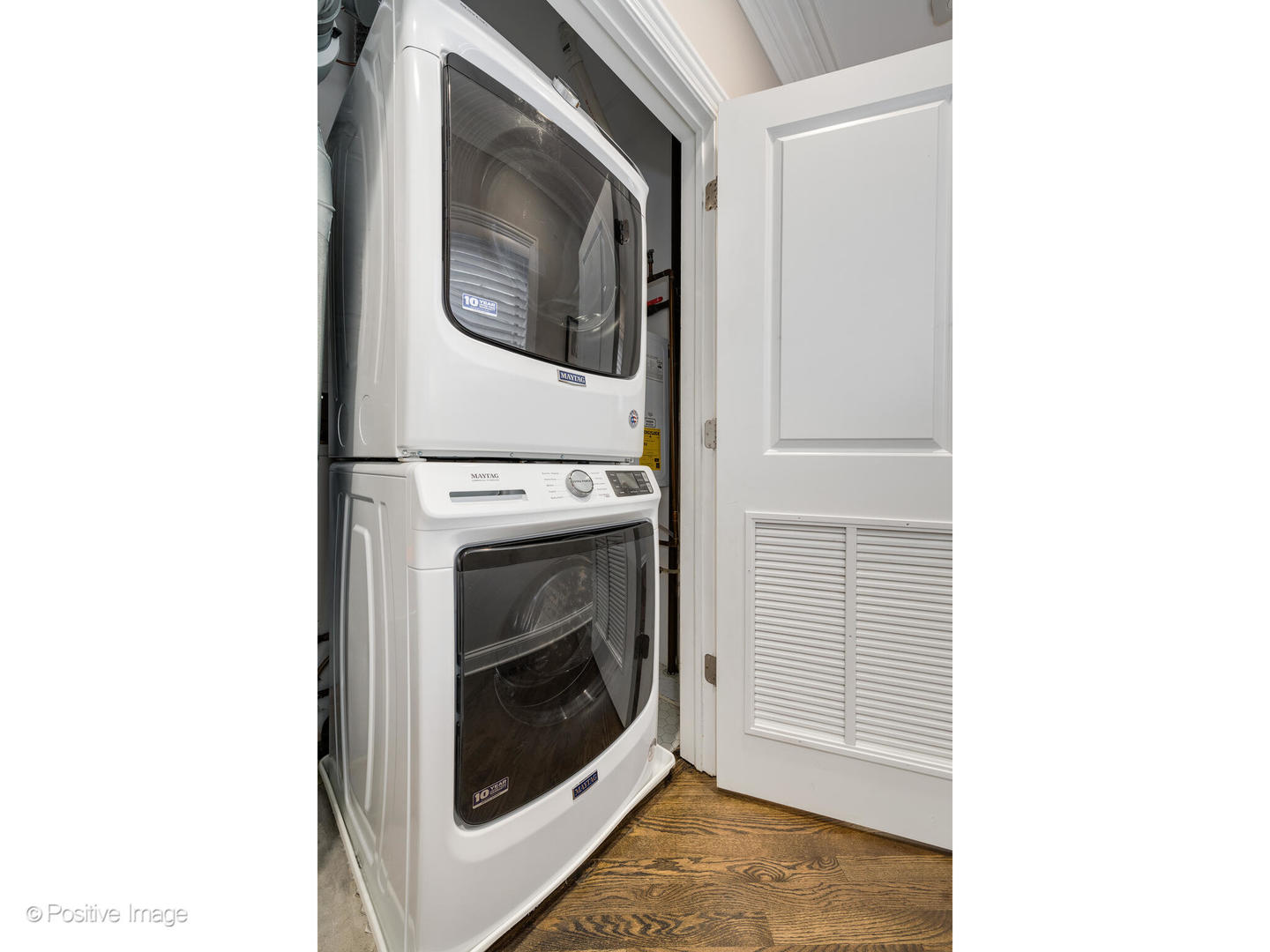 3918 N Greenview Avenue Unit: 2E