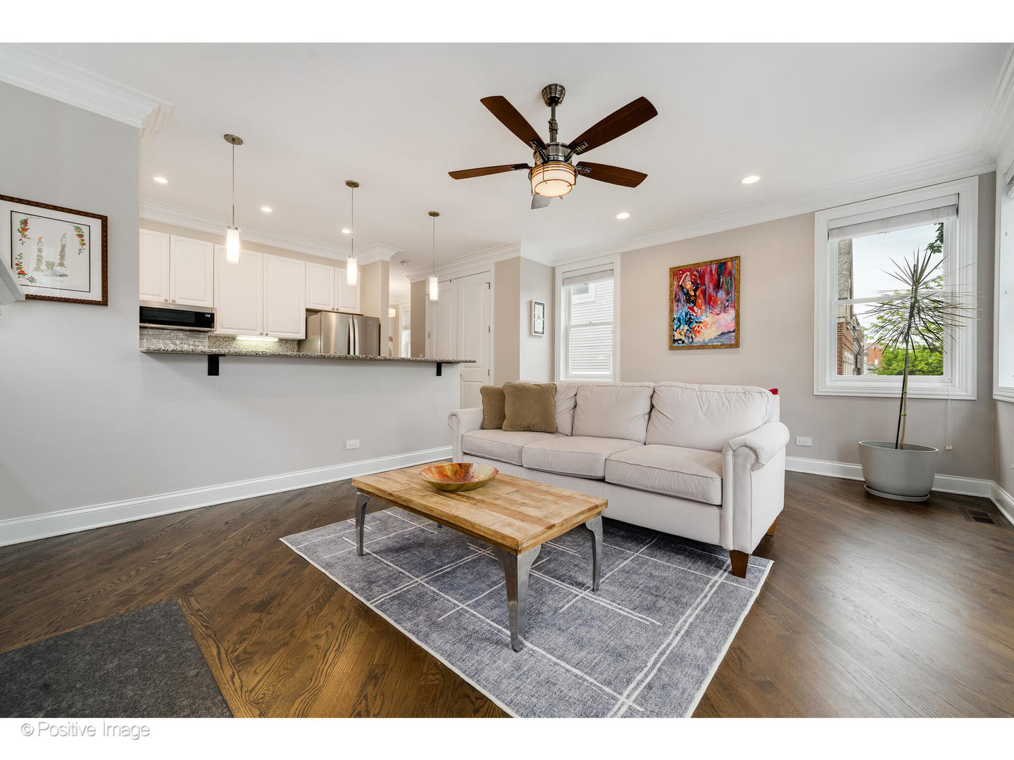 3918 N Greenview Avenue Unit: 2E