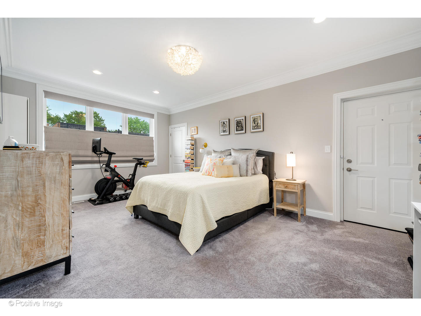 3918 N Greenview Avenue Unit: 2E