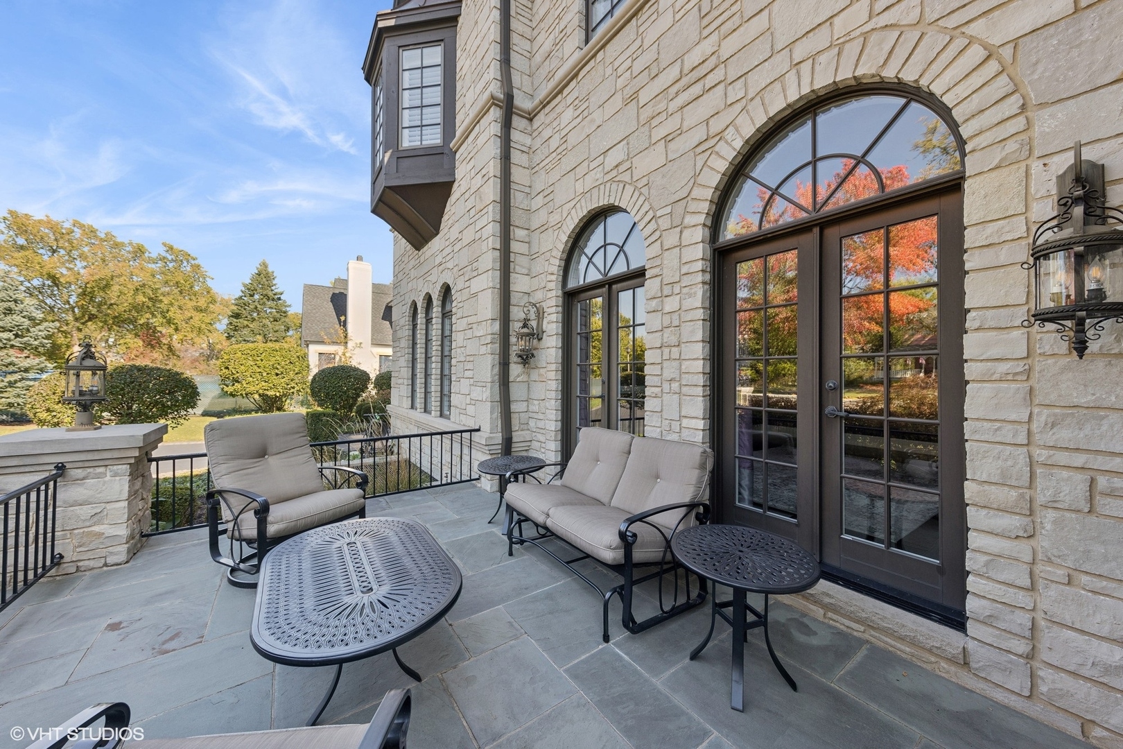 275 S ARLINGTON Avenue