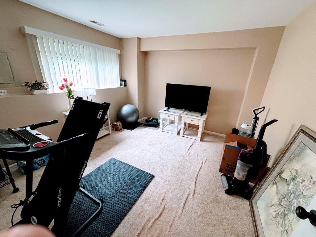 915 Manchester Circle