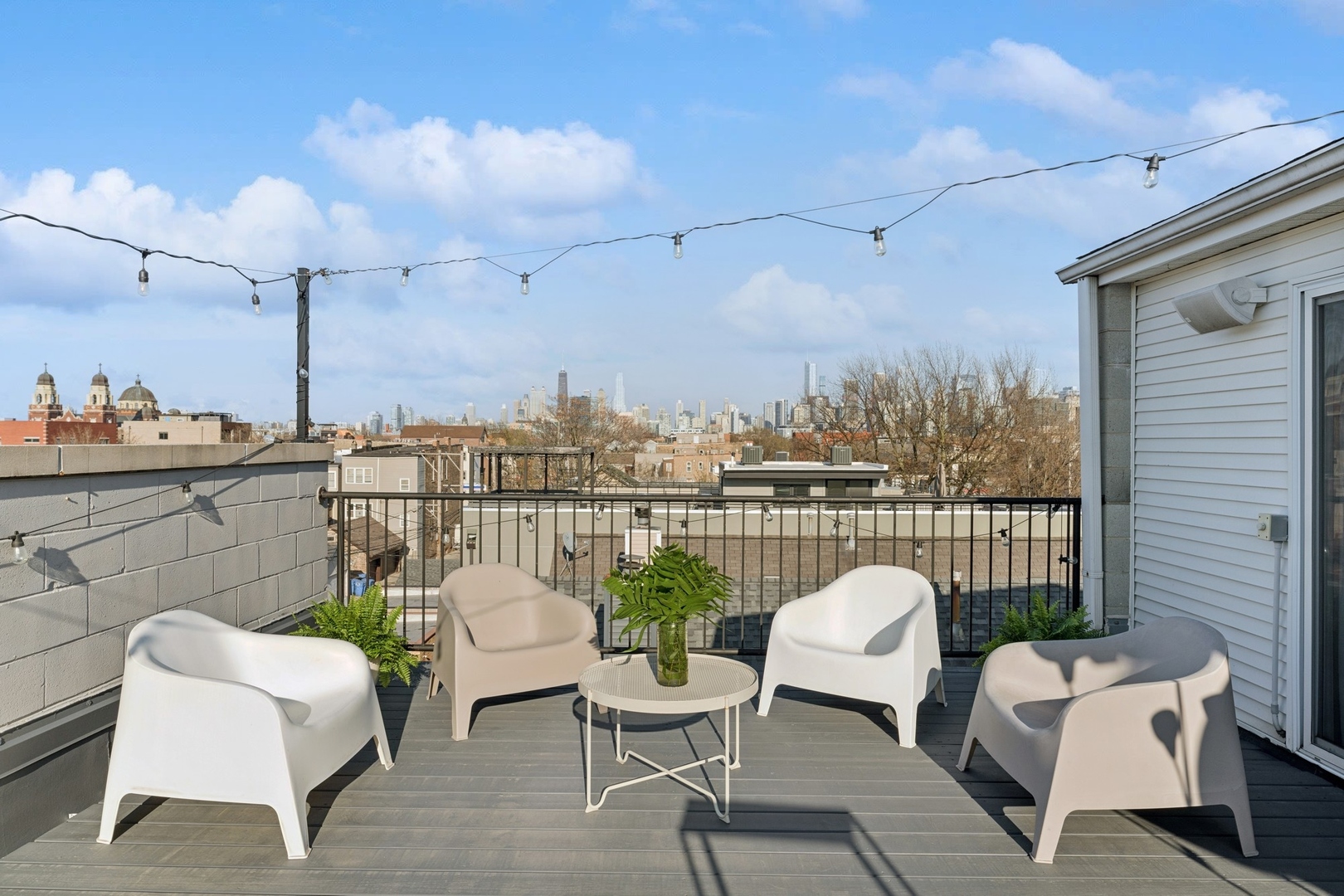 1632 W ERIE Street Unit: 3