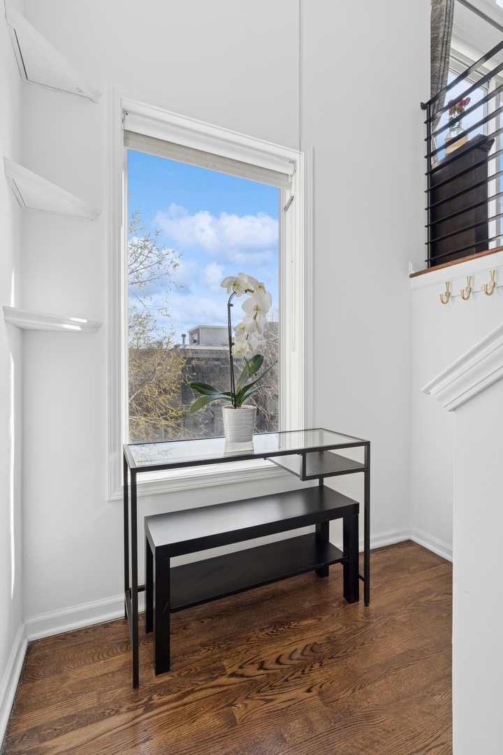 1632 W ERIE Street Unit: 3