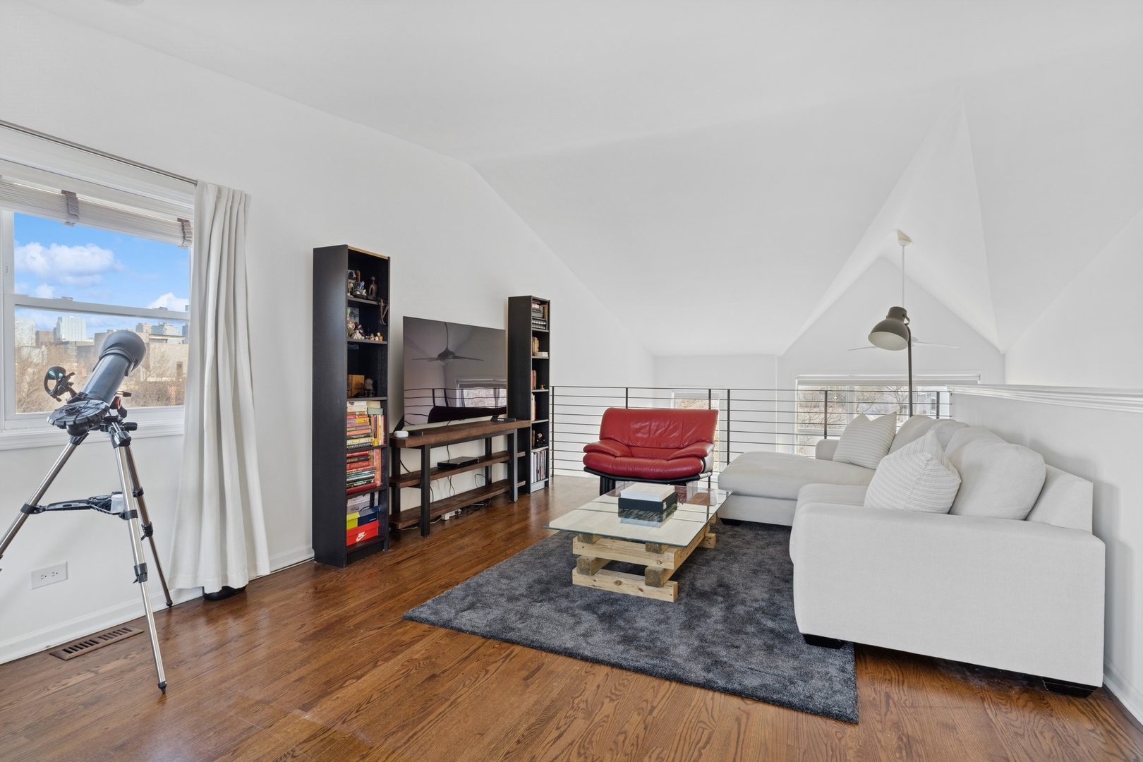 1632 W ERIE Street Unit: 3