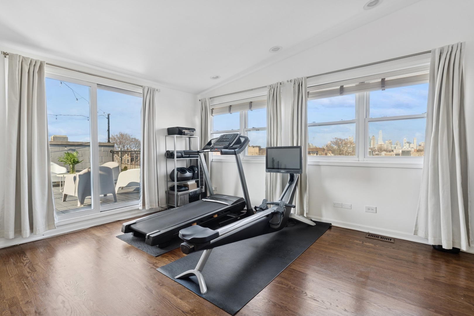 1632 W ERIE Street Unit: 3