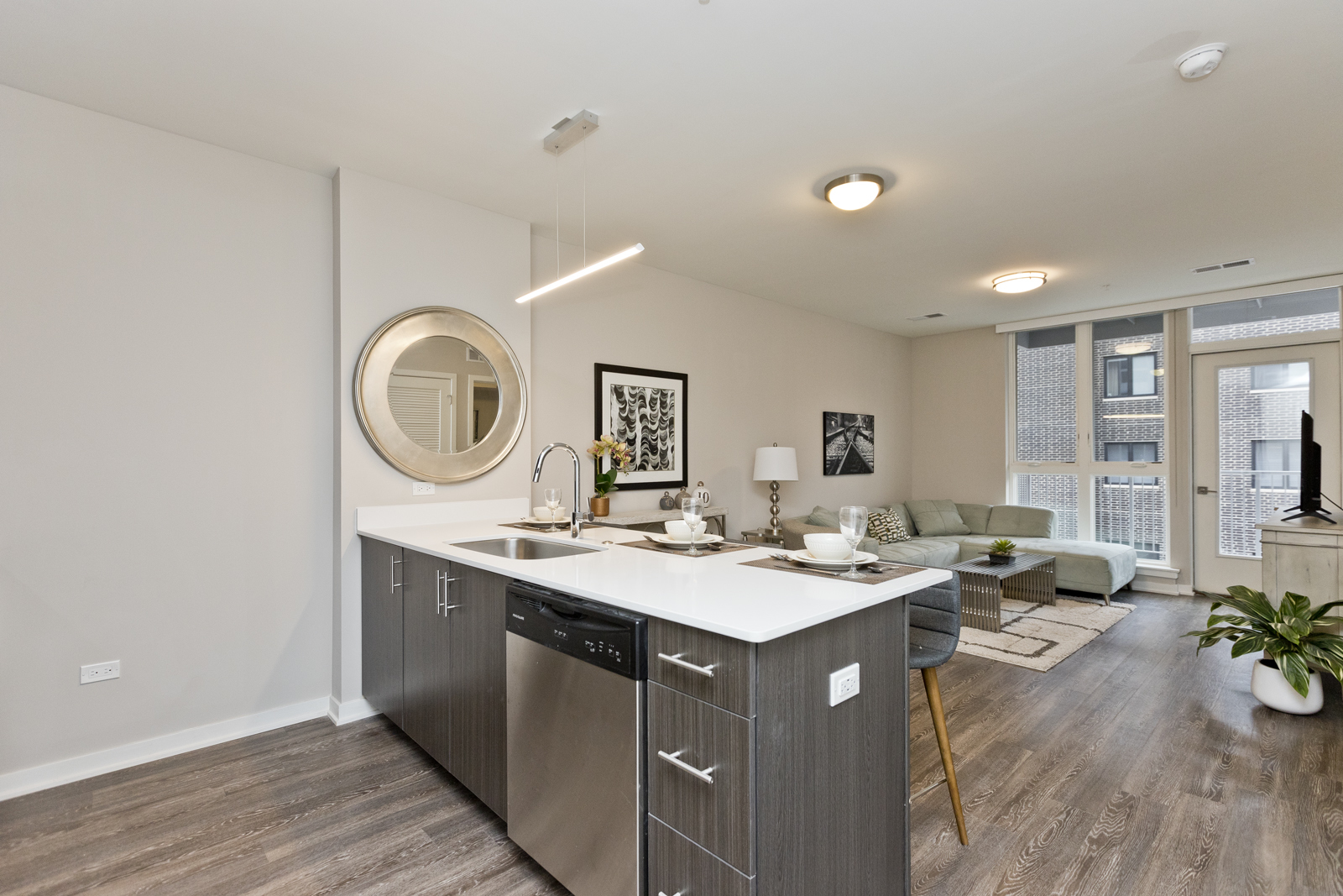 1552 N North Park Avenue Unit: 310