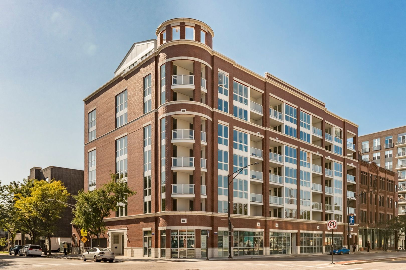 1552 N North Park Avenue Unit: 310