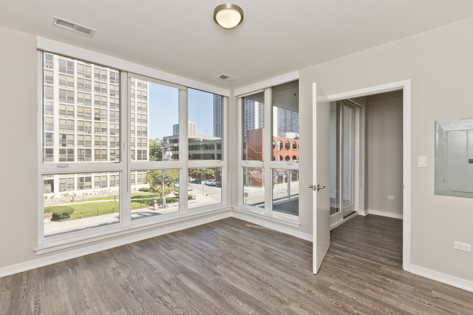 1552 N North Park Avenue Unit: 310