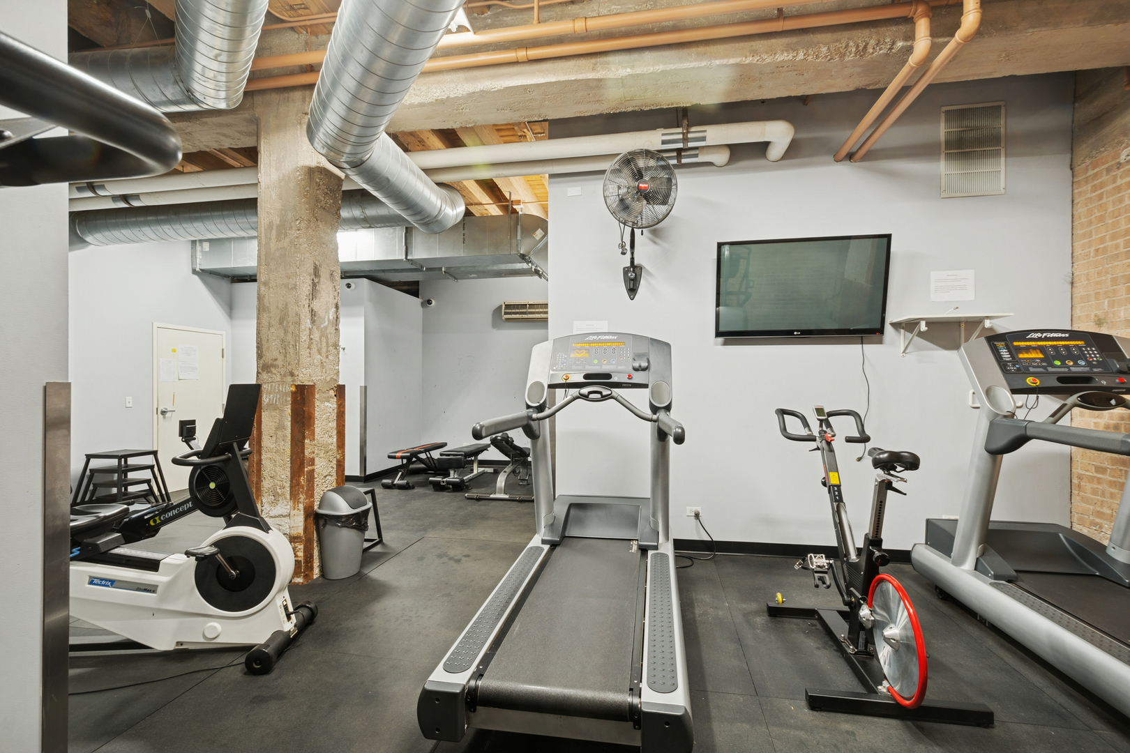 333 S Desplaines Street Unit: 504