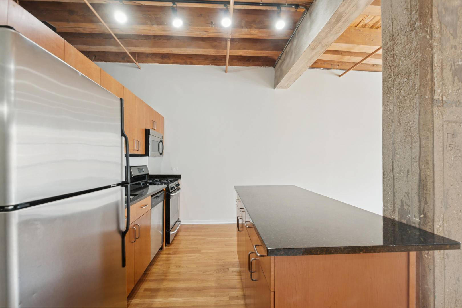 333 S Desplaines Street Unit: 504