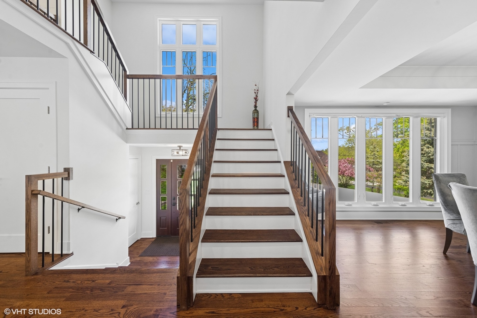 16 W Birchwood Avenue