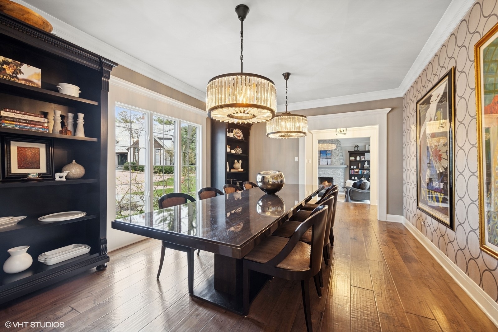 1002 BURR RIDGE CLUB Drive