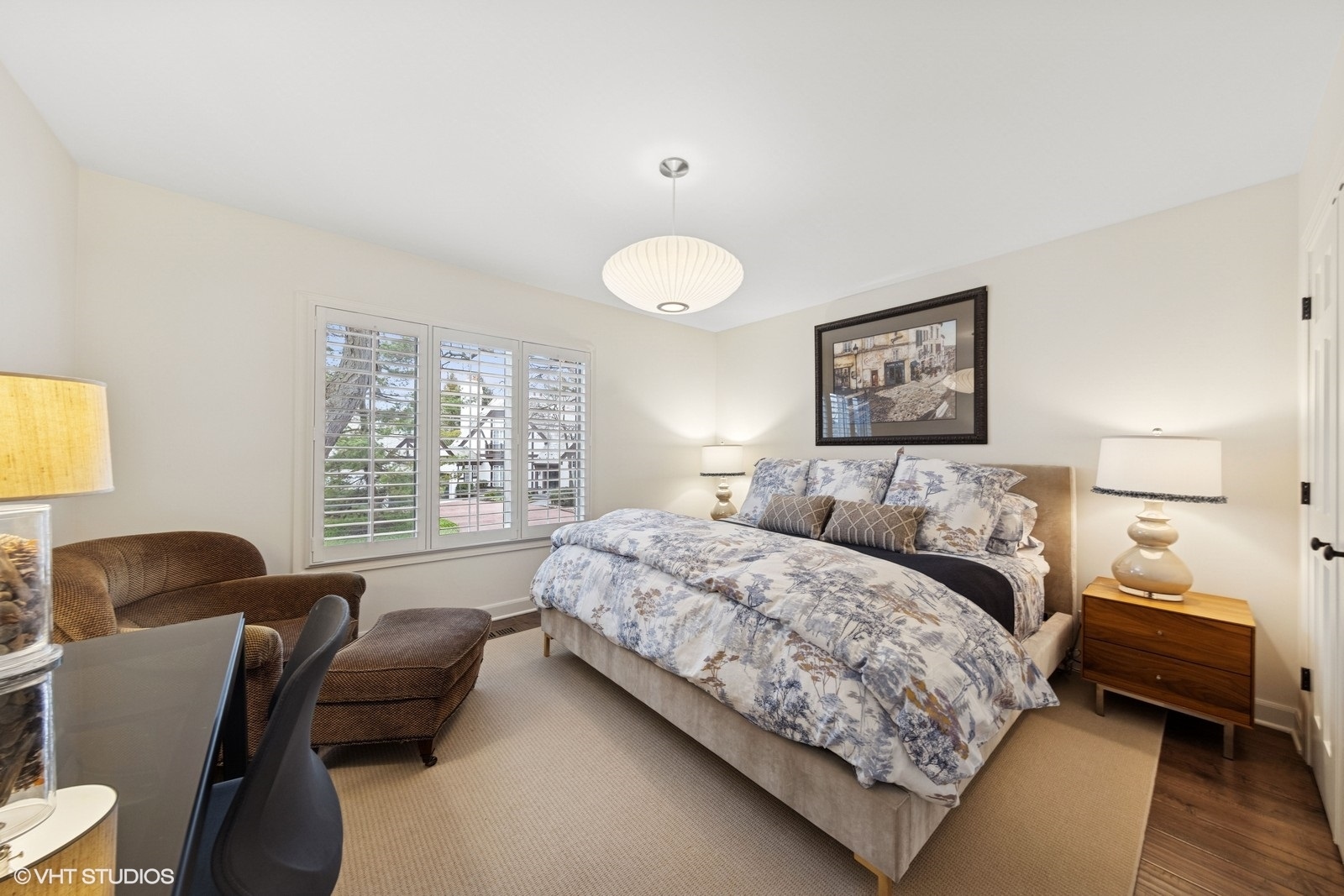1002 BURR RIDGE CLUB Drive