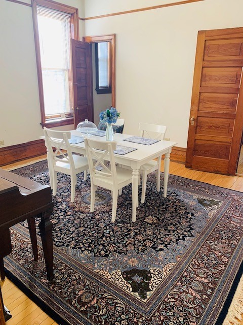 2214 N Kenmore Avenue Unit: 2