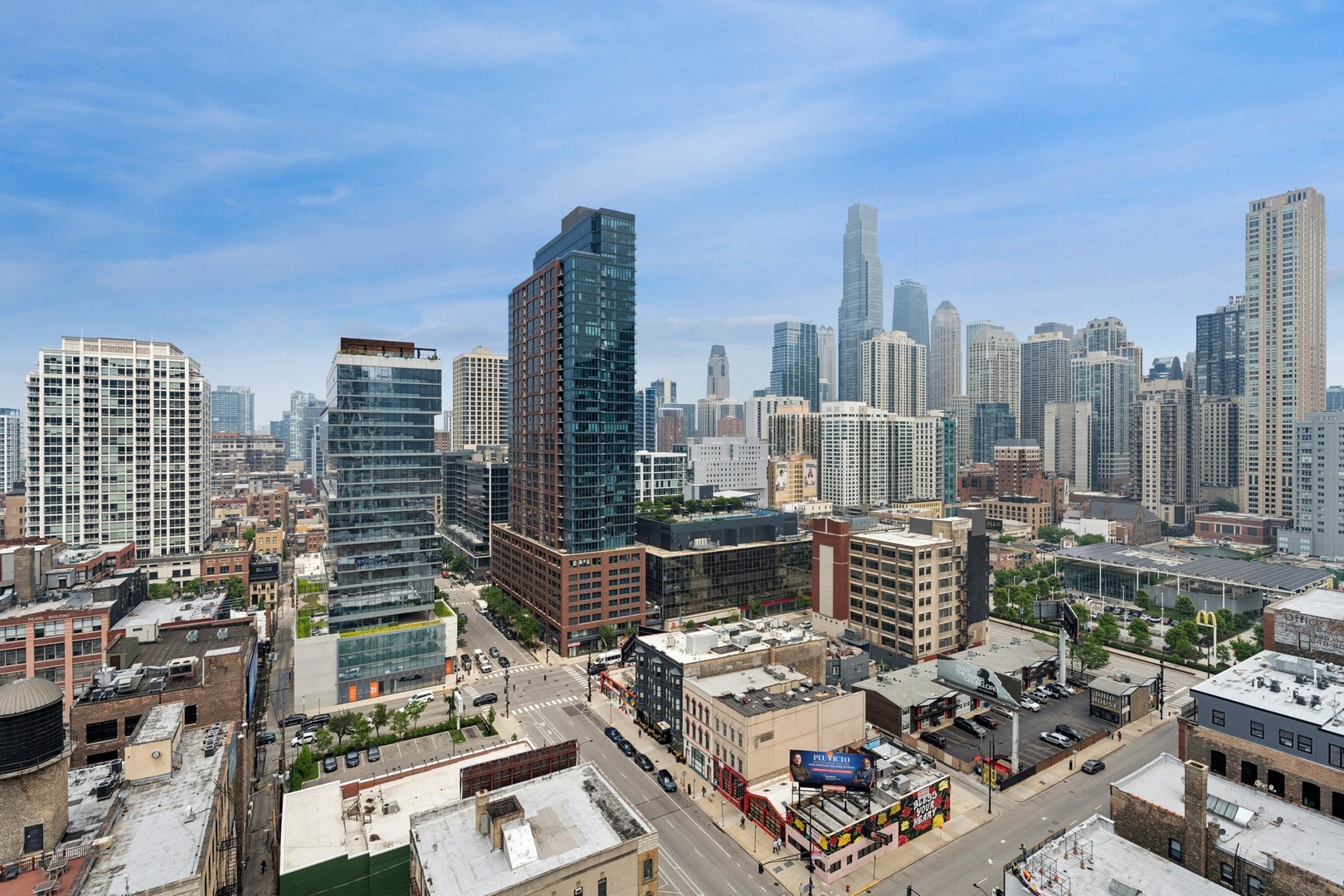 200 W Grand Avenue Unit: 1904