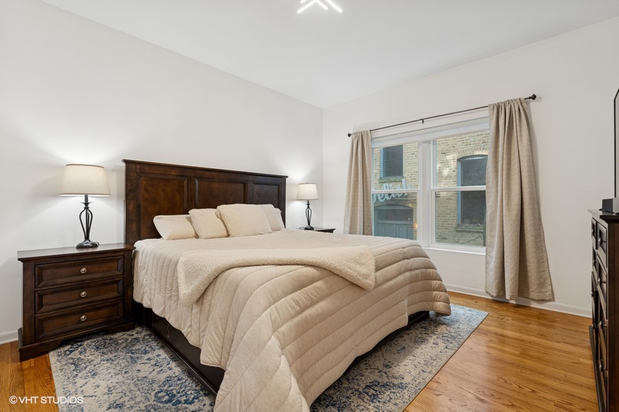 2132 W Evergreen Avenue Unit: 1D