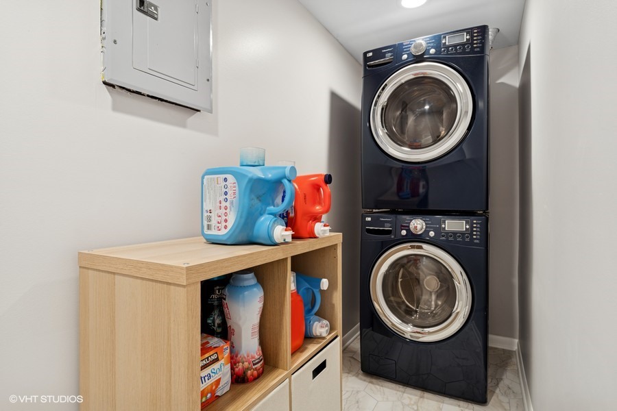 2132 W Evergreen Avenue Unit: 1D