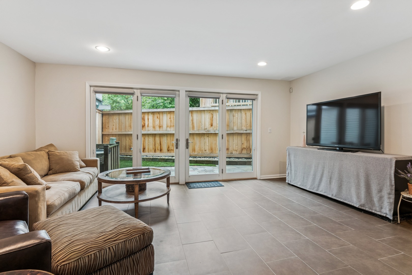 3344 N Racine Avenue