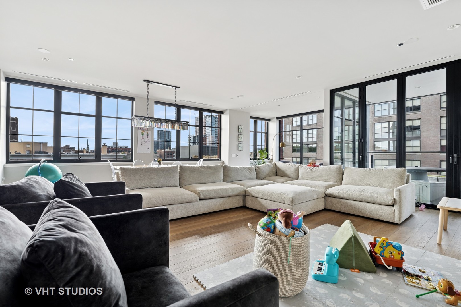 1109 W Washington Boulevard Unit: 5A