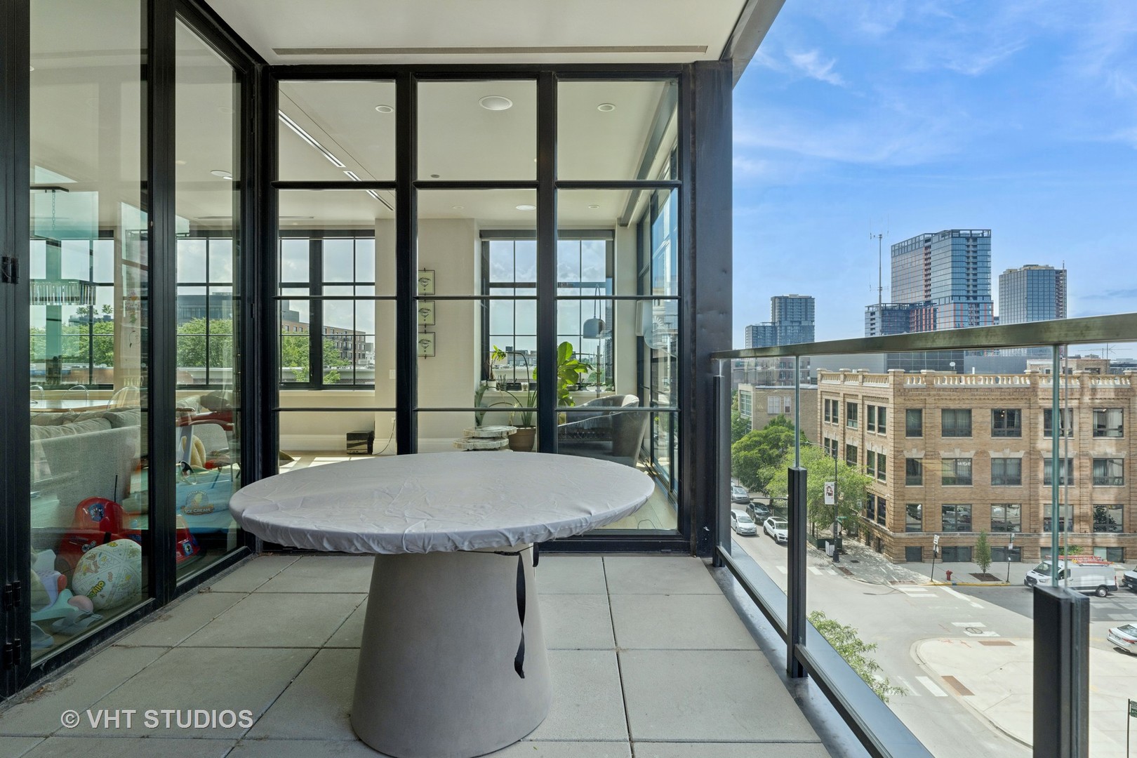 1109 W Washington Boulevard Unit: 5A