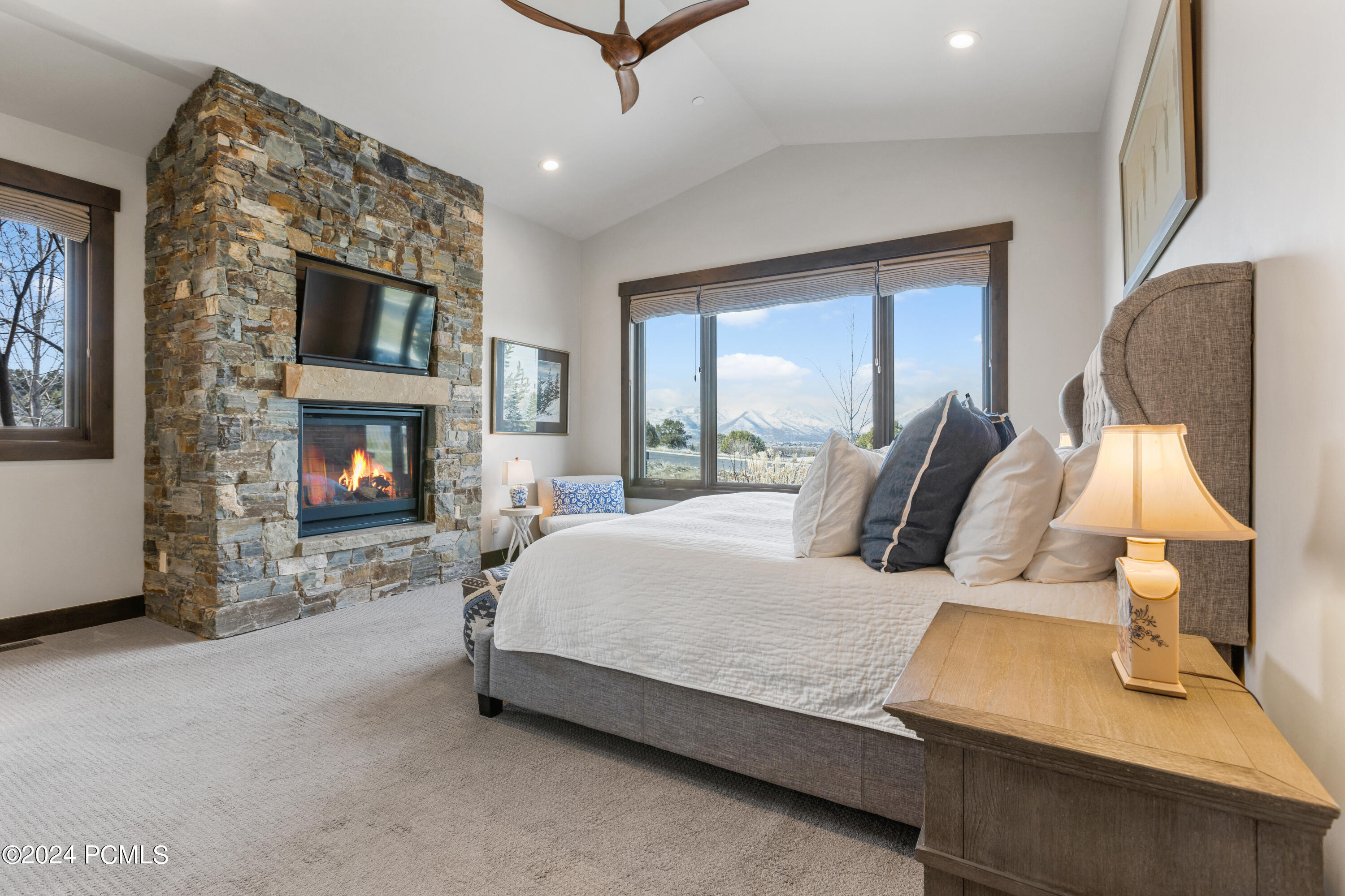 804 N Bald Mountain Circle