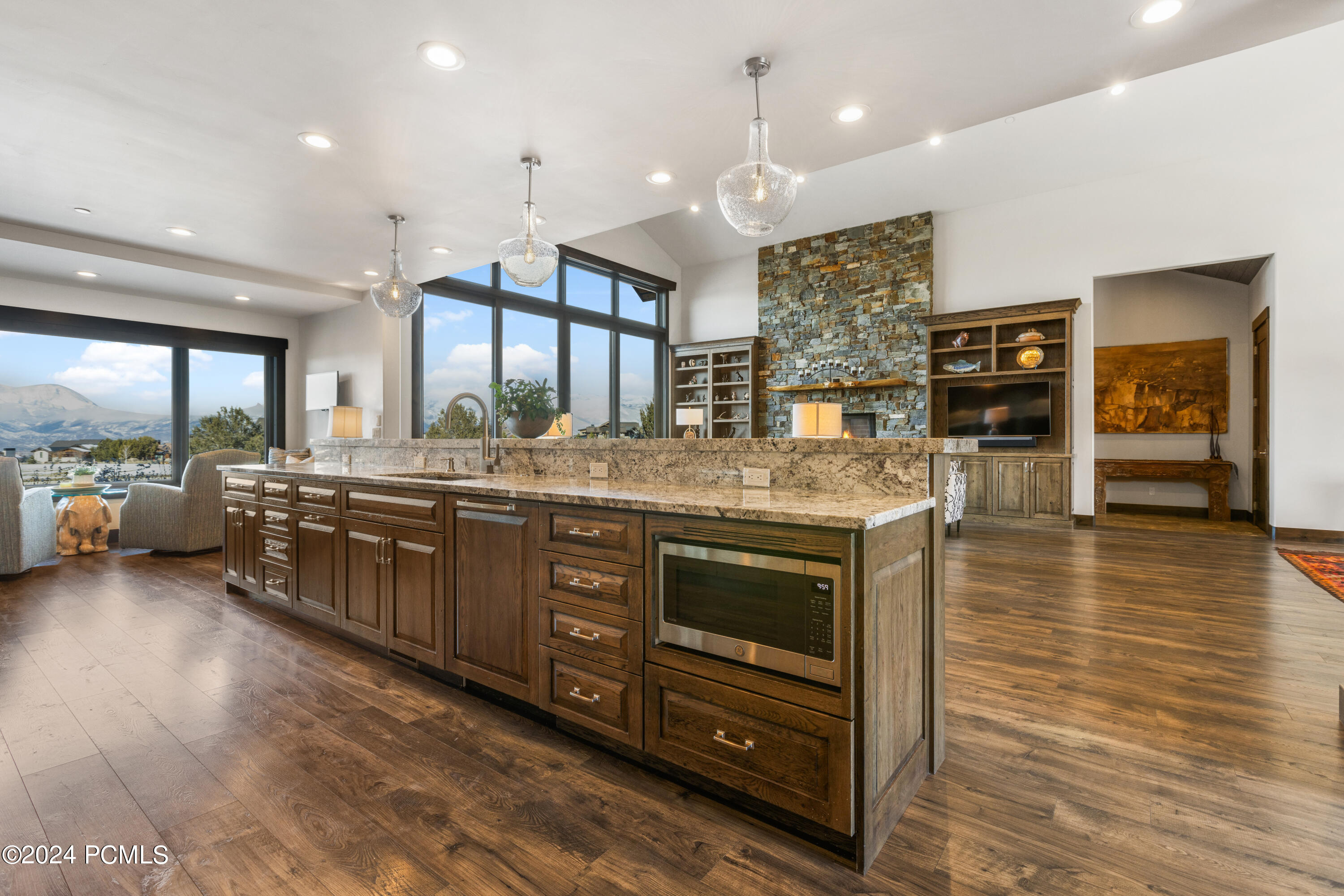 804 N Bald Mountain Circle