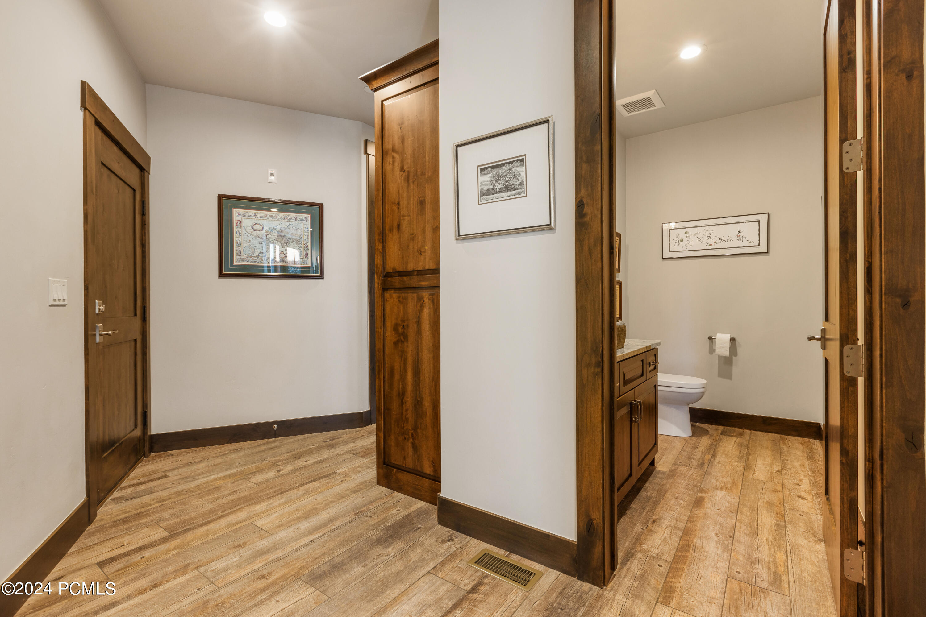 804 N Bald Mountain Circle