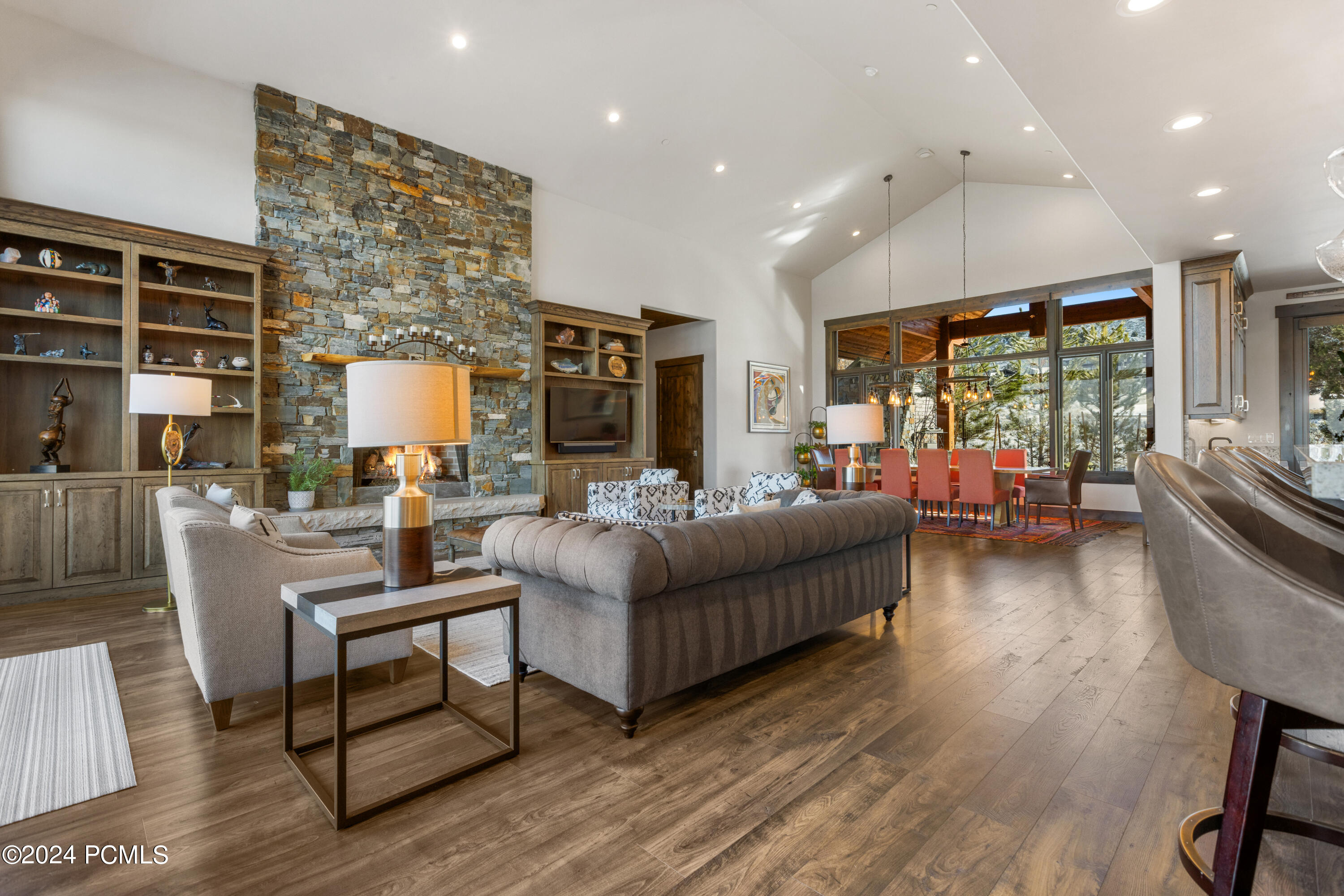 804 N Bald Mountain Circle