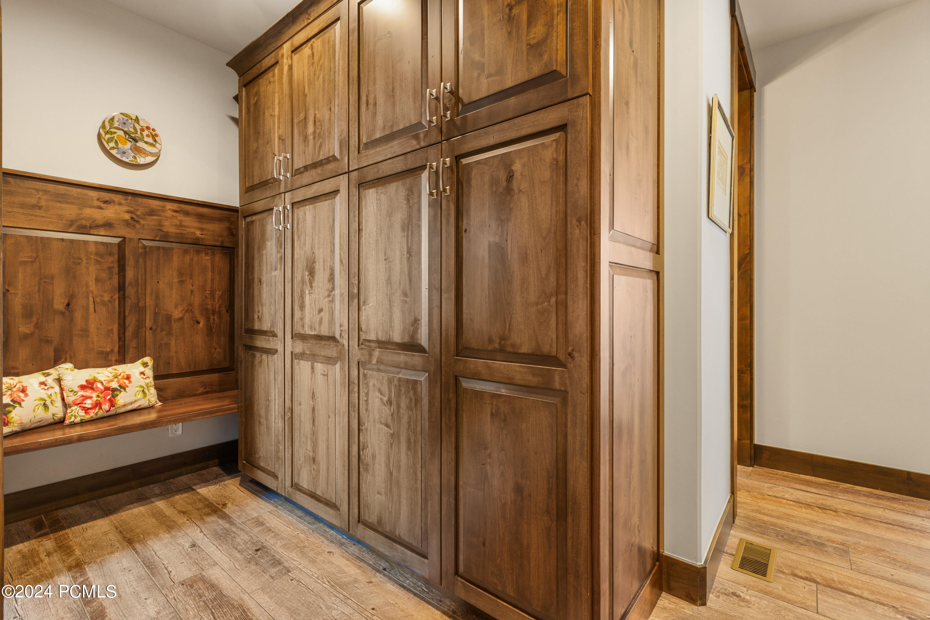 804 N Bald Mountain Circle